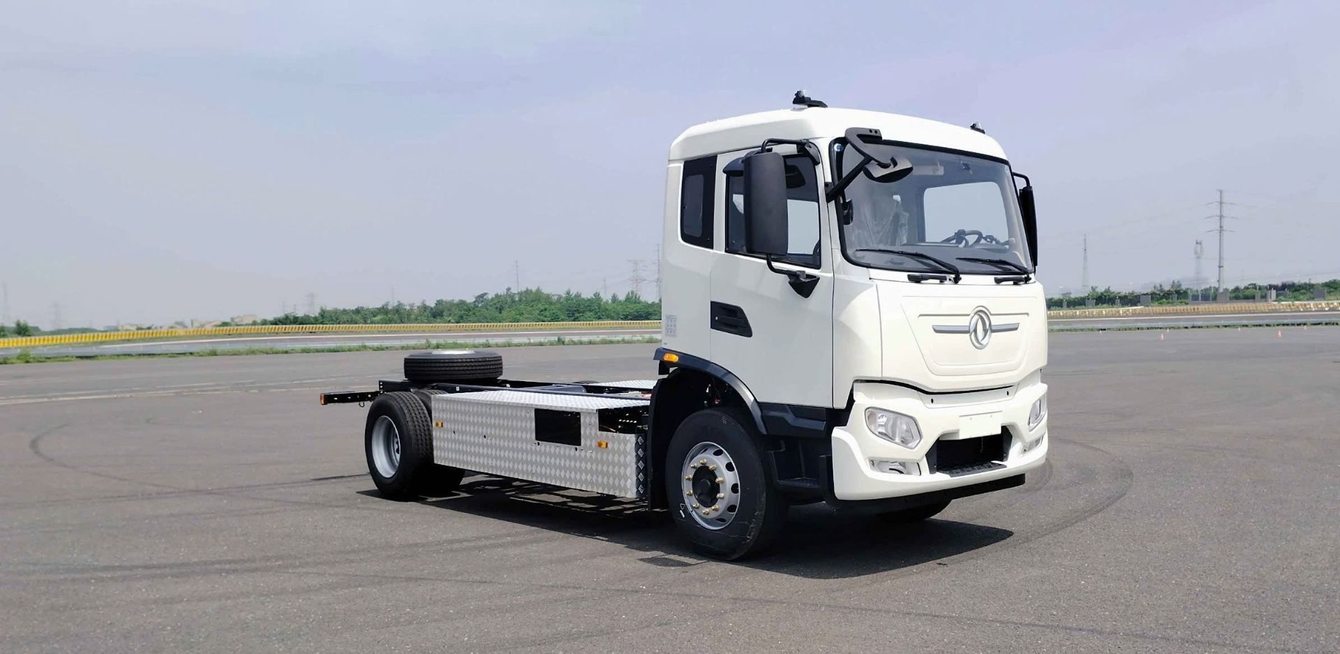 Xe Tải Điện Dongfeng X3 Thùng 9m7